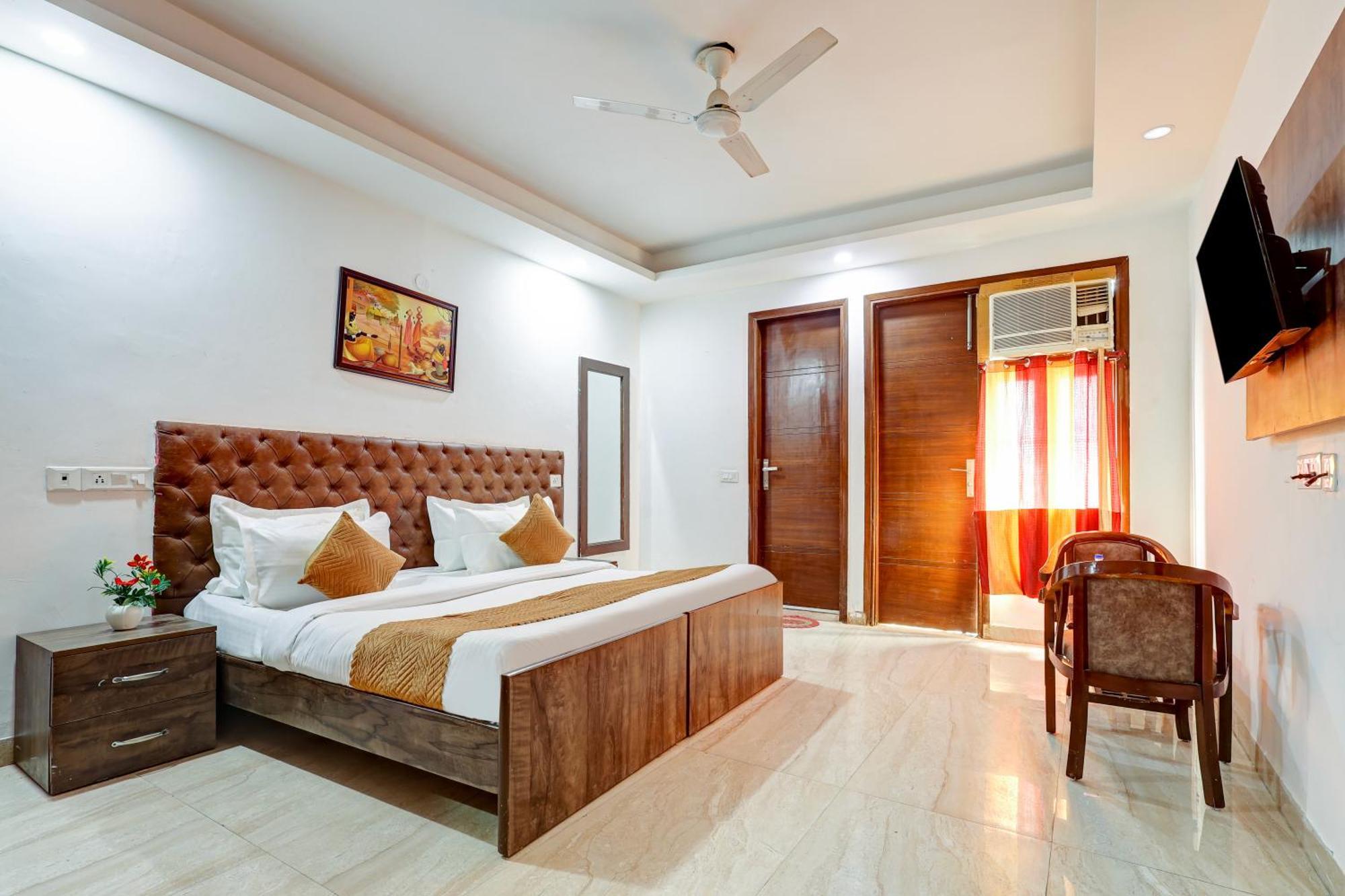 Hotel Aron By The Premium Villa Nueva Delhi Exterior foto
